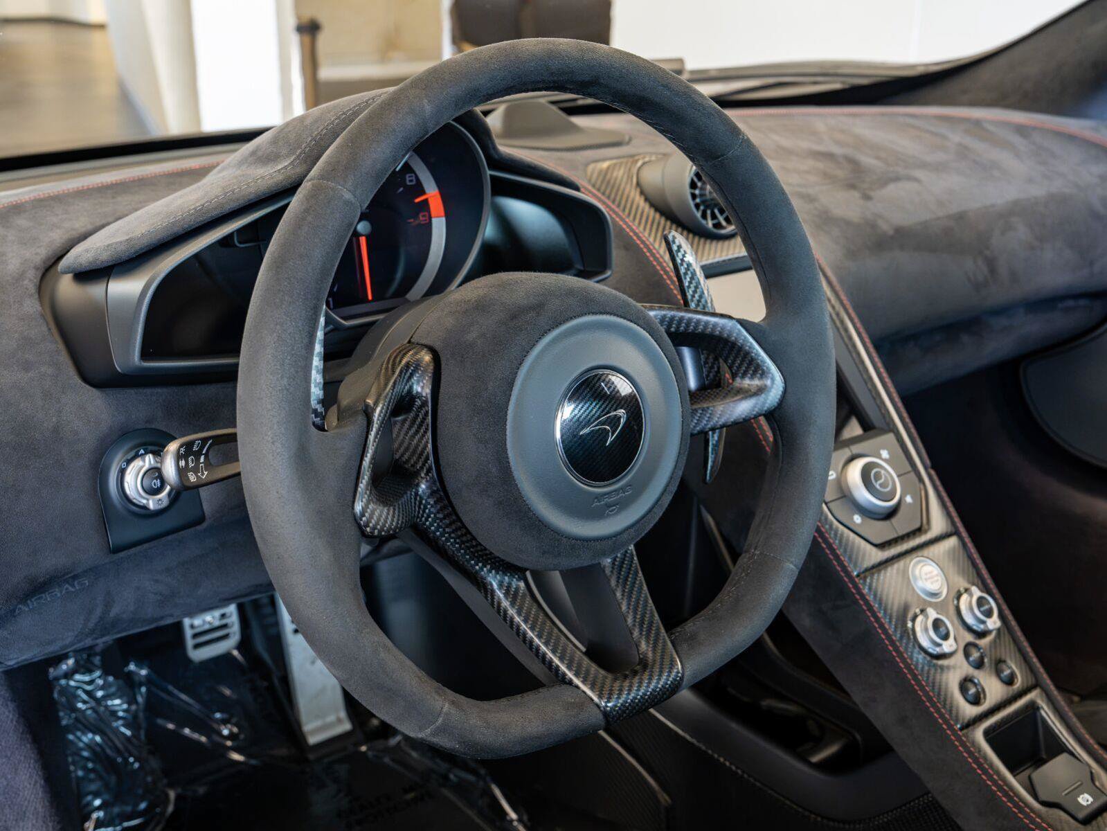 Used 2016 McLaren 675LT Coupe photo 67