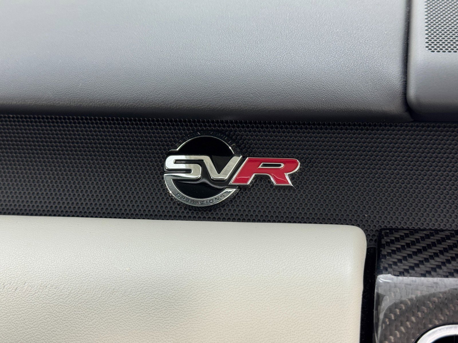 2022 Land Rover Range Rover Sport SVR Carbon Edition