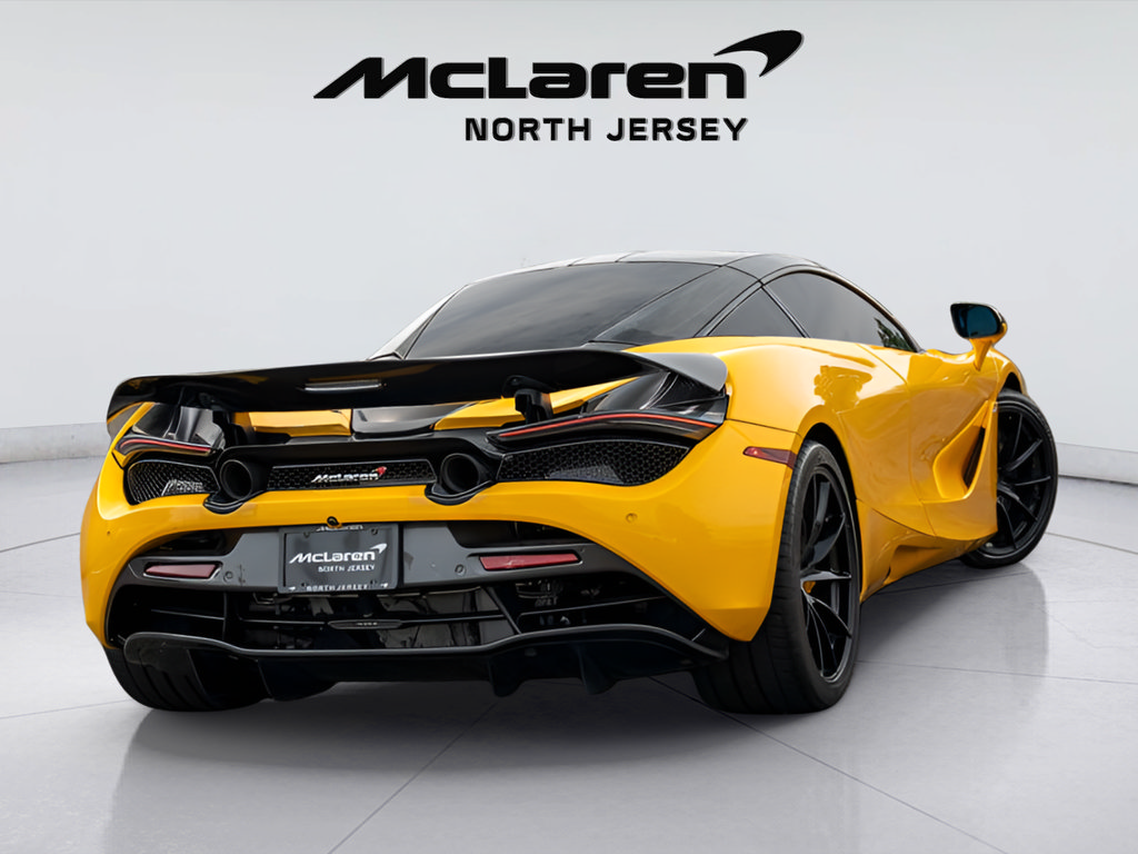 Used 2018 McLaren 720S photo 17