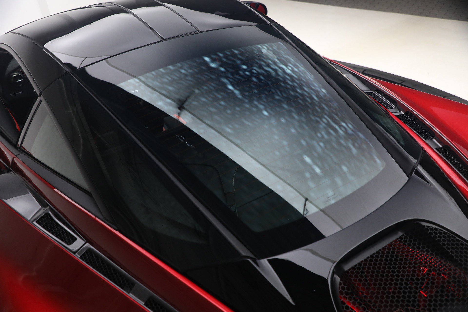 Used 2019 McLaren 720S Performance photo 33