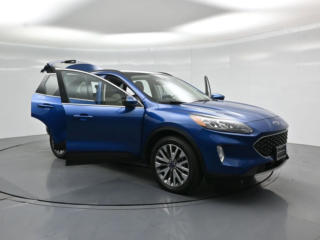 2022 Ford Escape Titanium