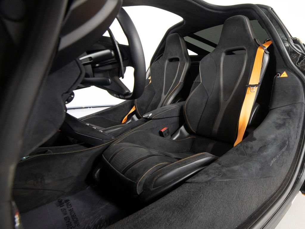 Used 2025 McLaren 750S photo 31