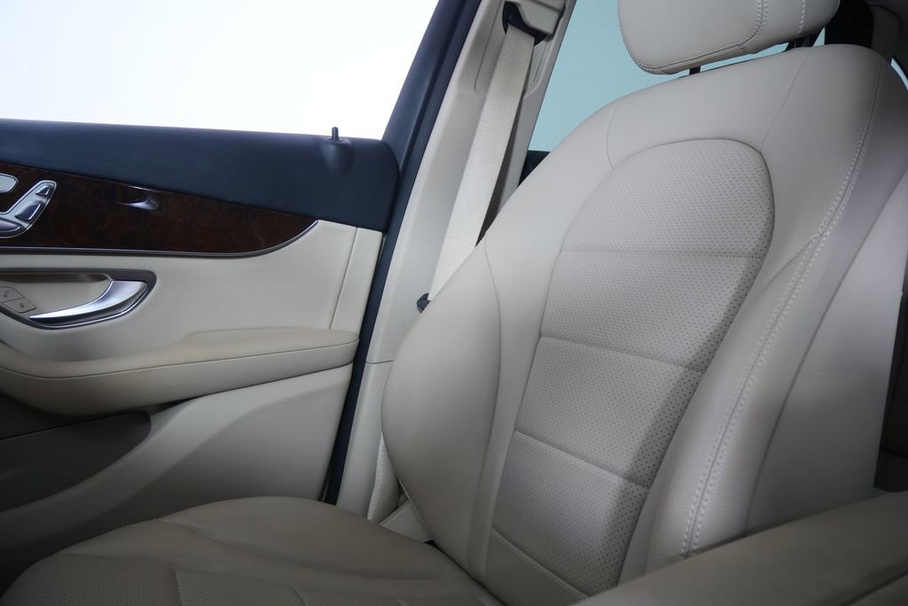 2017 Mercedes-Benz GLC 300 4MATIC