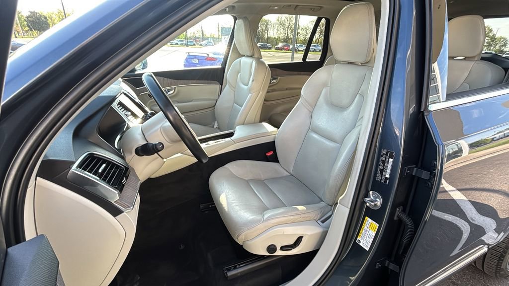 2023 Volvo Xc90 B5 Plus