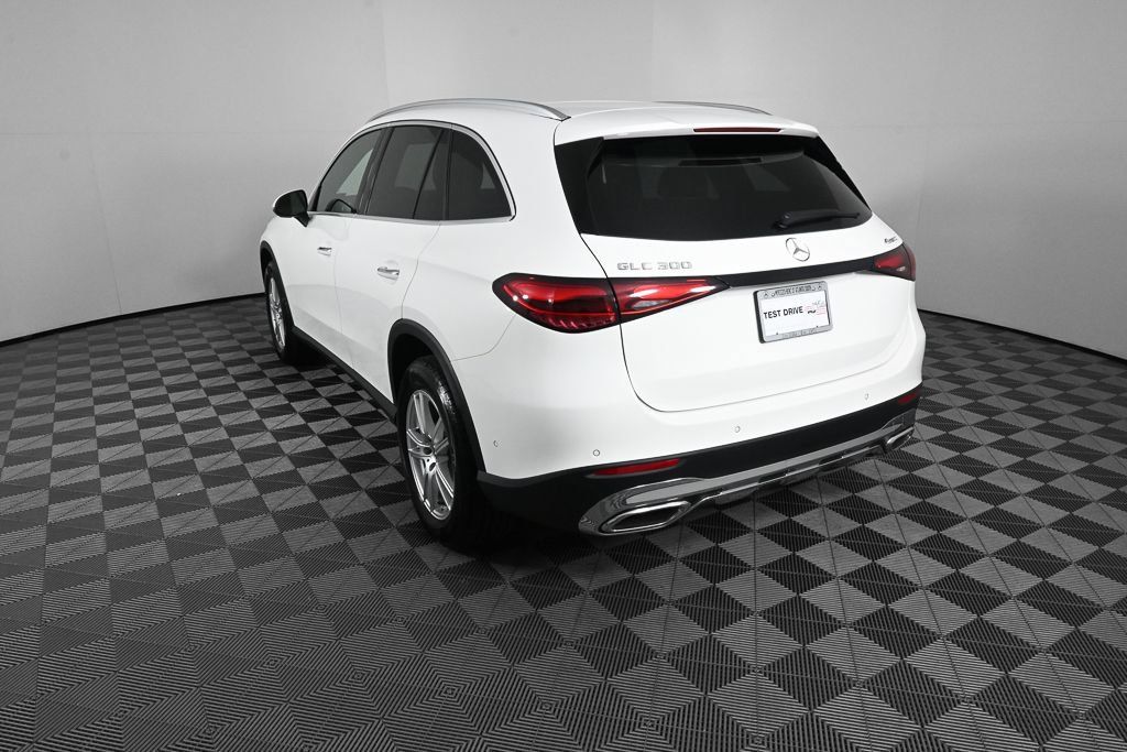 2025 Mercedes-Benz GLC 300 4MATIC