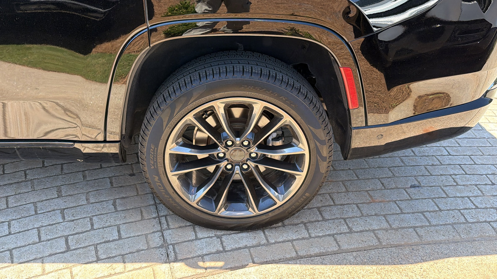 2025 Jeep Grand Wagoneer Series III