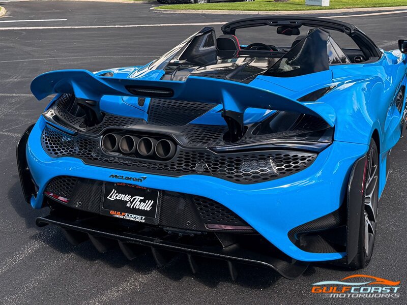 Used 2022 McLaren 765LT photo 59