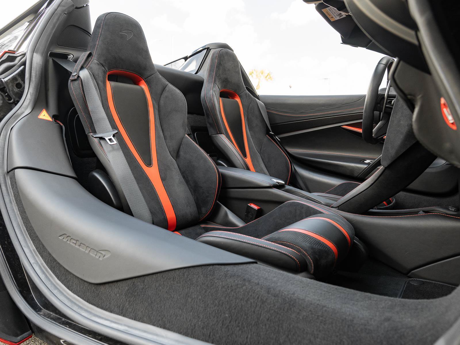 Used 2020 McLaren 720S Performance photo 28