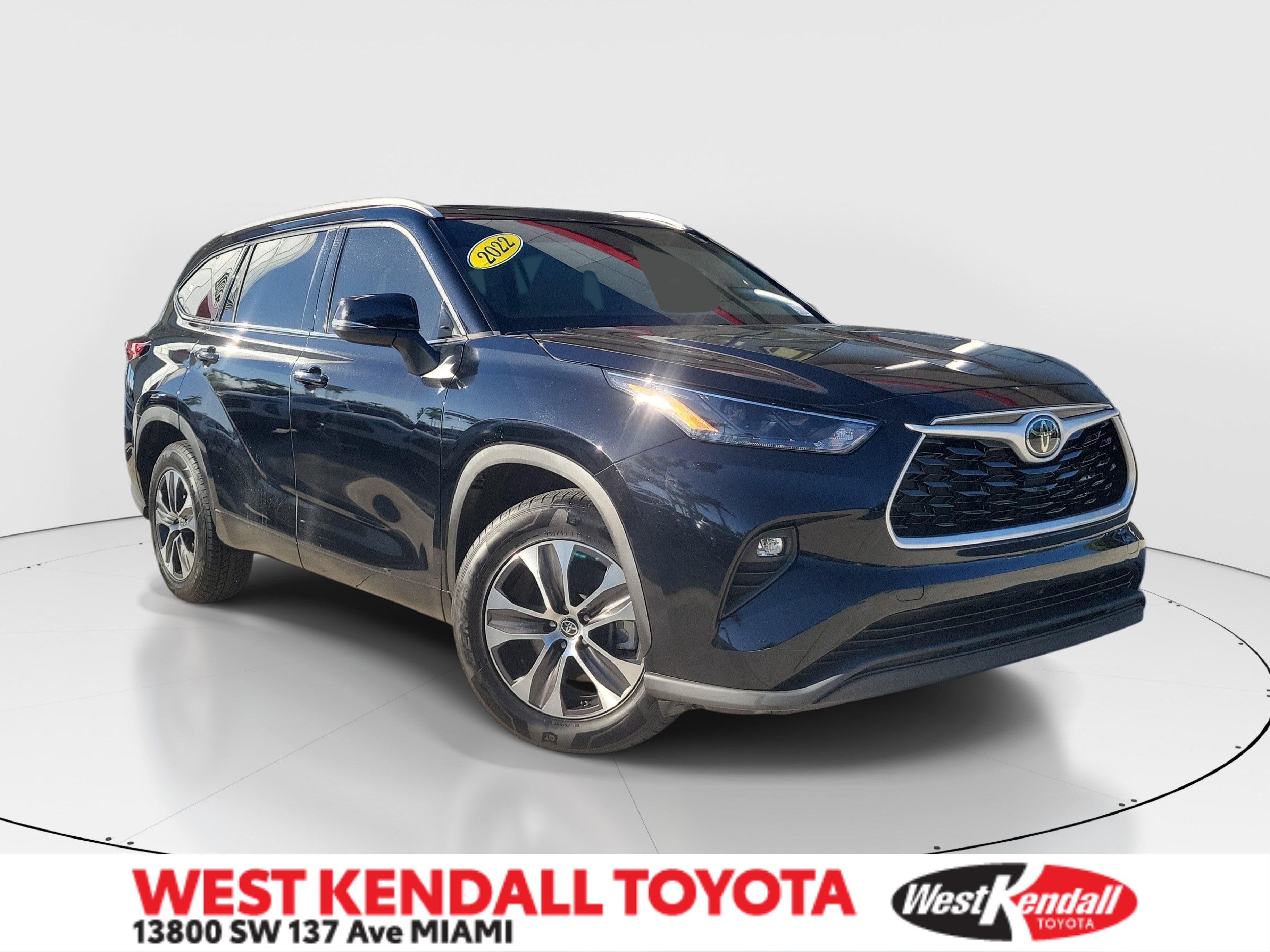 Used 2022 Toyota Highlander XLE