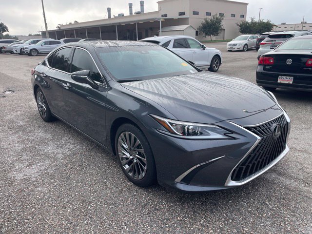 Used 2024 Lexus ES 300h w/ Technology Package