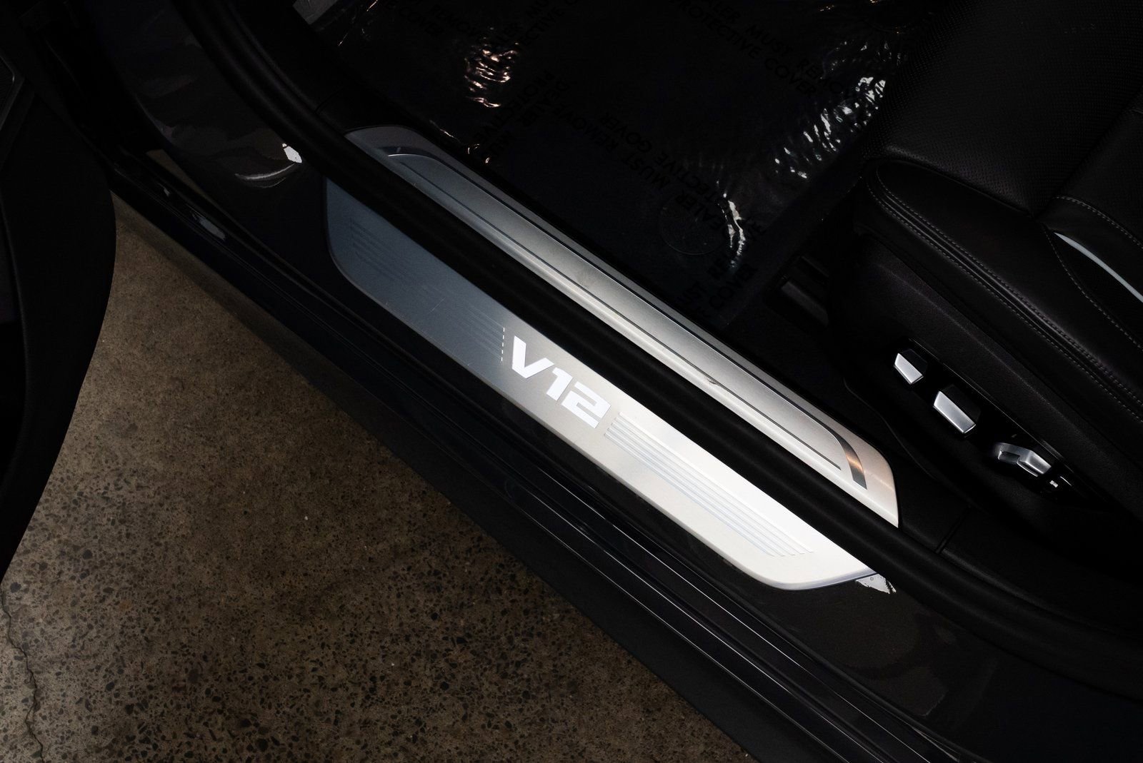 2022 BMW M760i xDrive