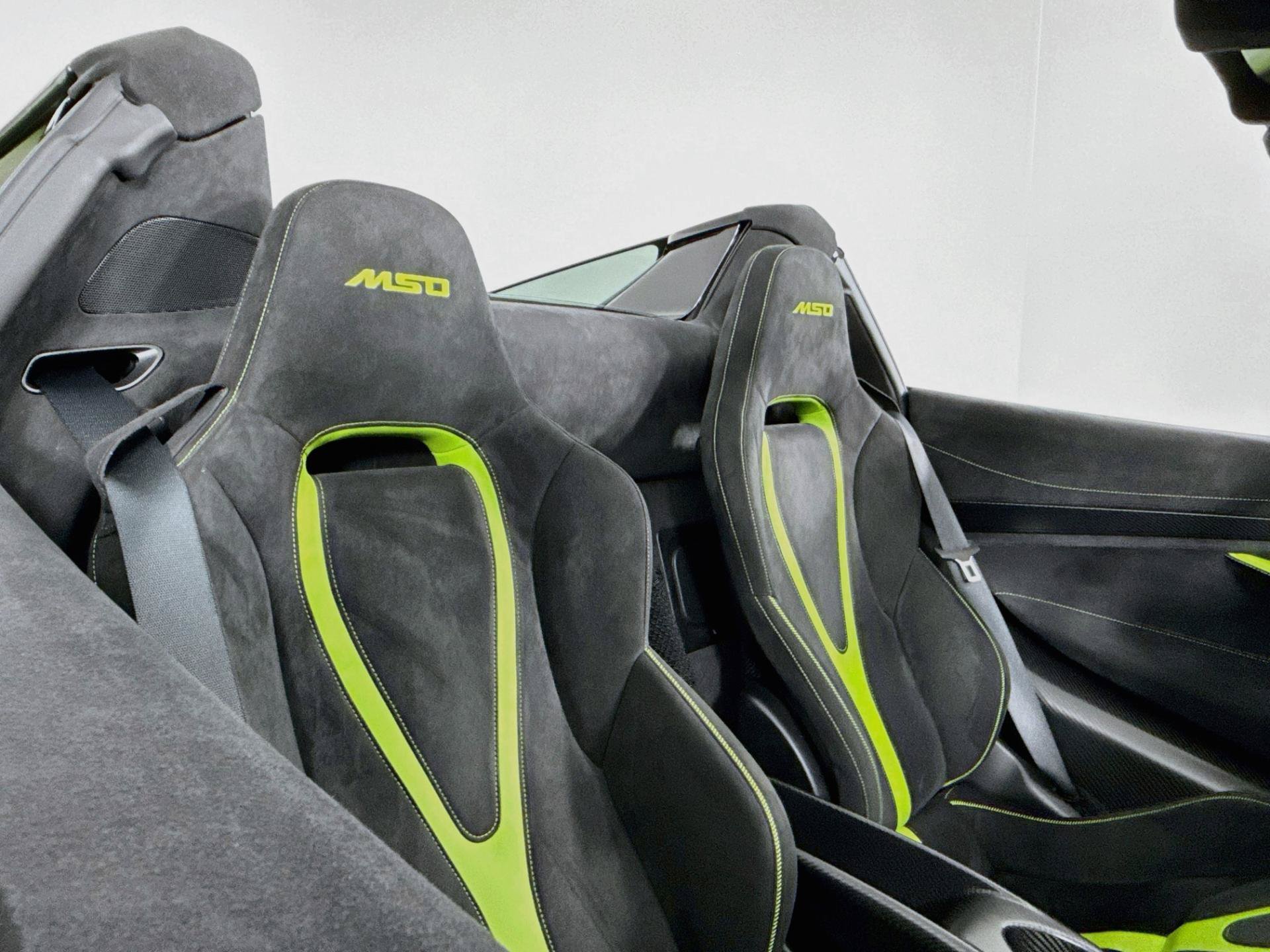 Used 2022 McLaren 765LT photo 46