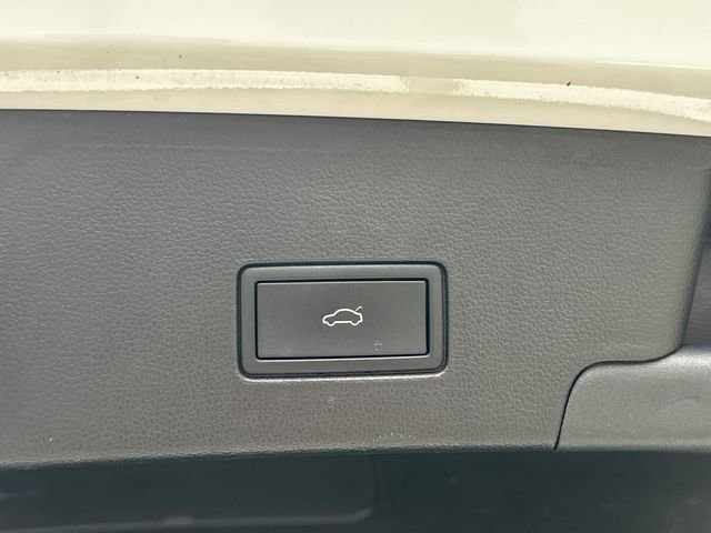 2024 Volkswagen Atlas Cross Sport SE