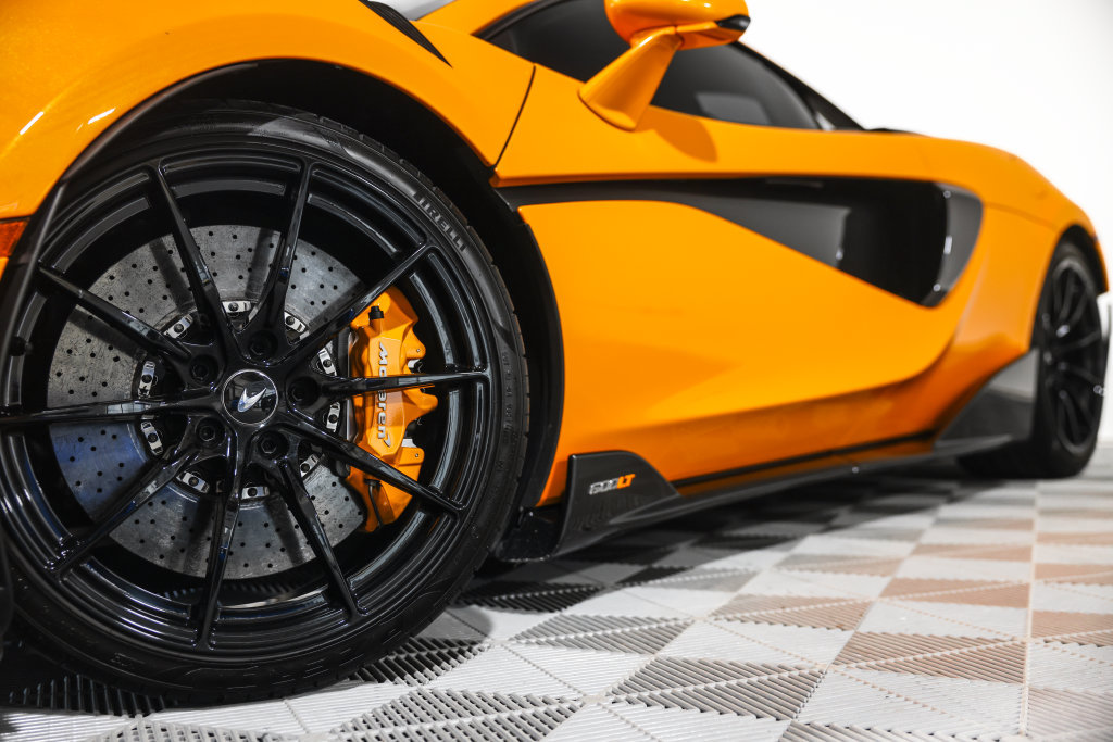Used 2019 McLaren 600LT photo 14
