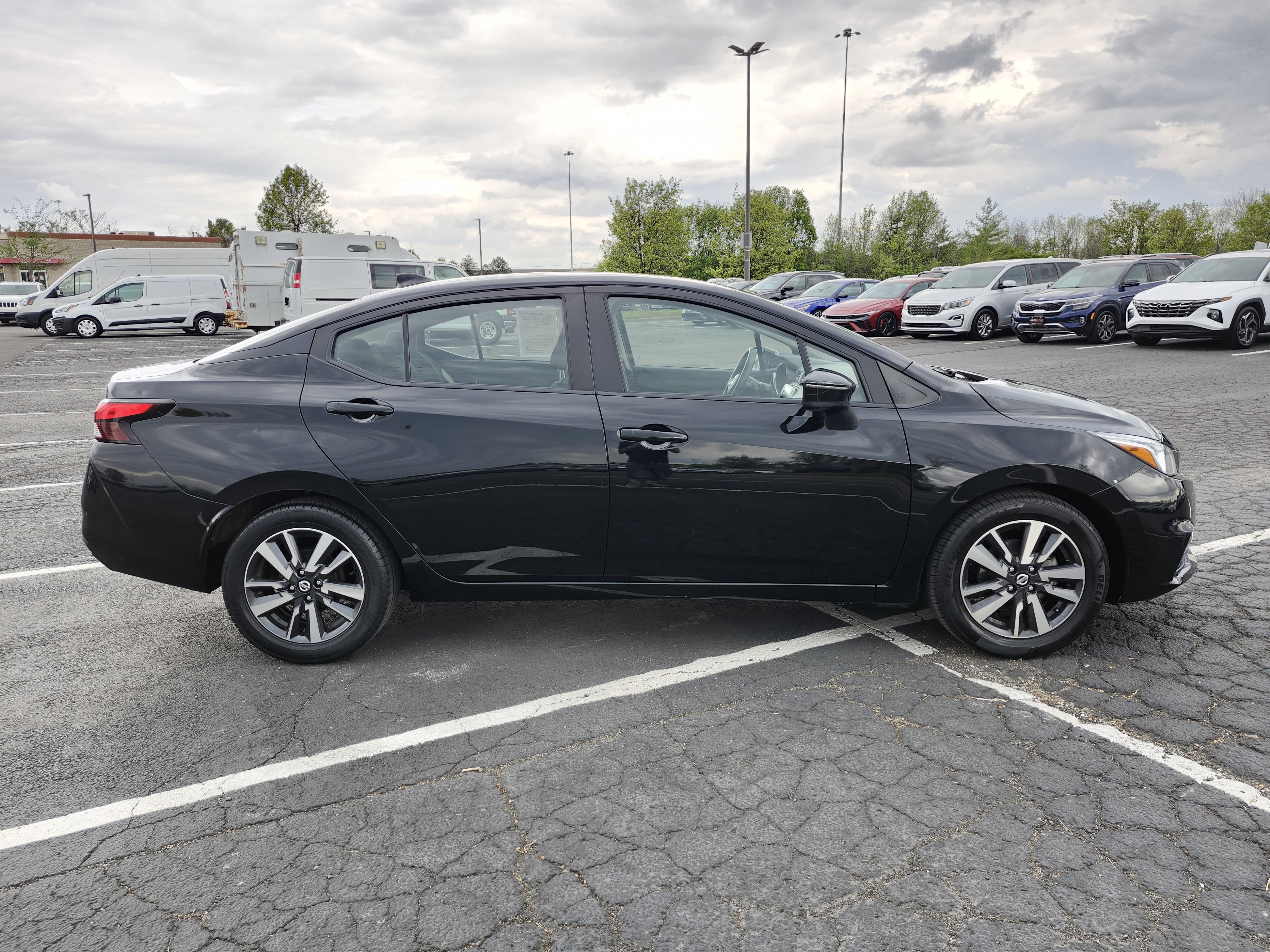2021 Nissan Versa SV