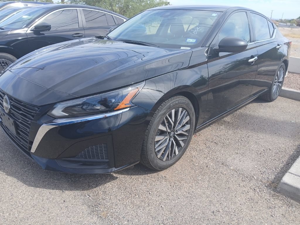 Certified 2024 Nissan Altima 2.5 SV