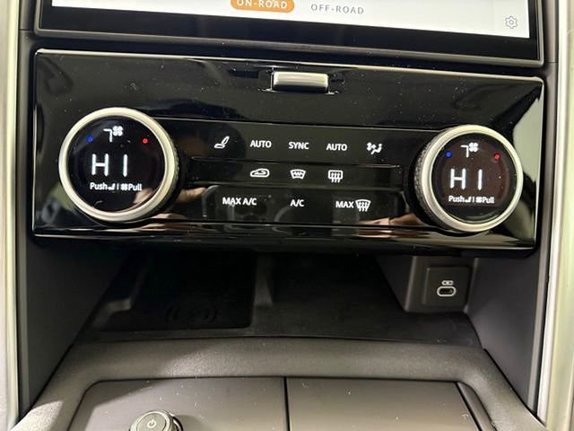 2025 Land Rover Discovery Dynamic SE