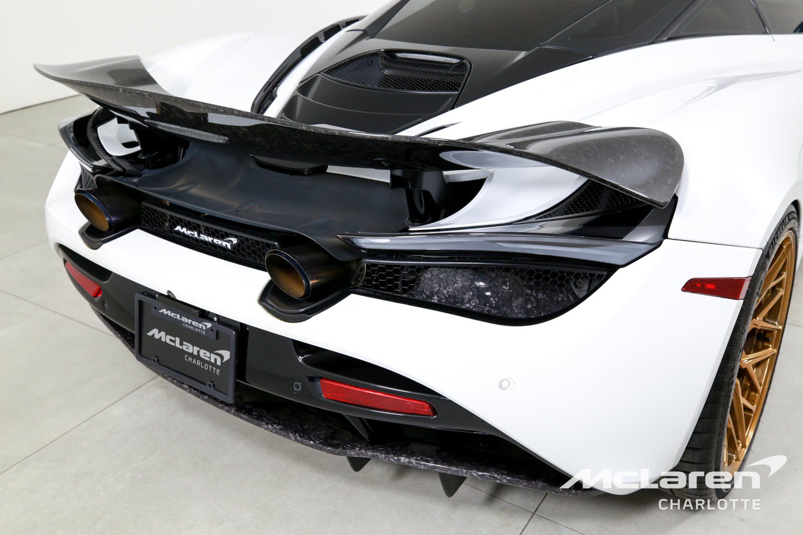 Used 2019 McLaren 720S photo 27