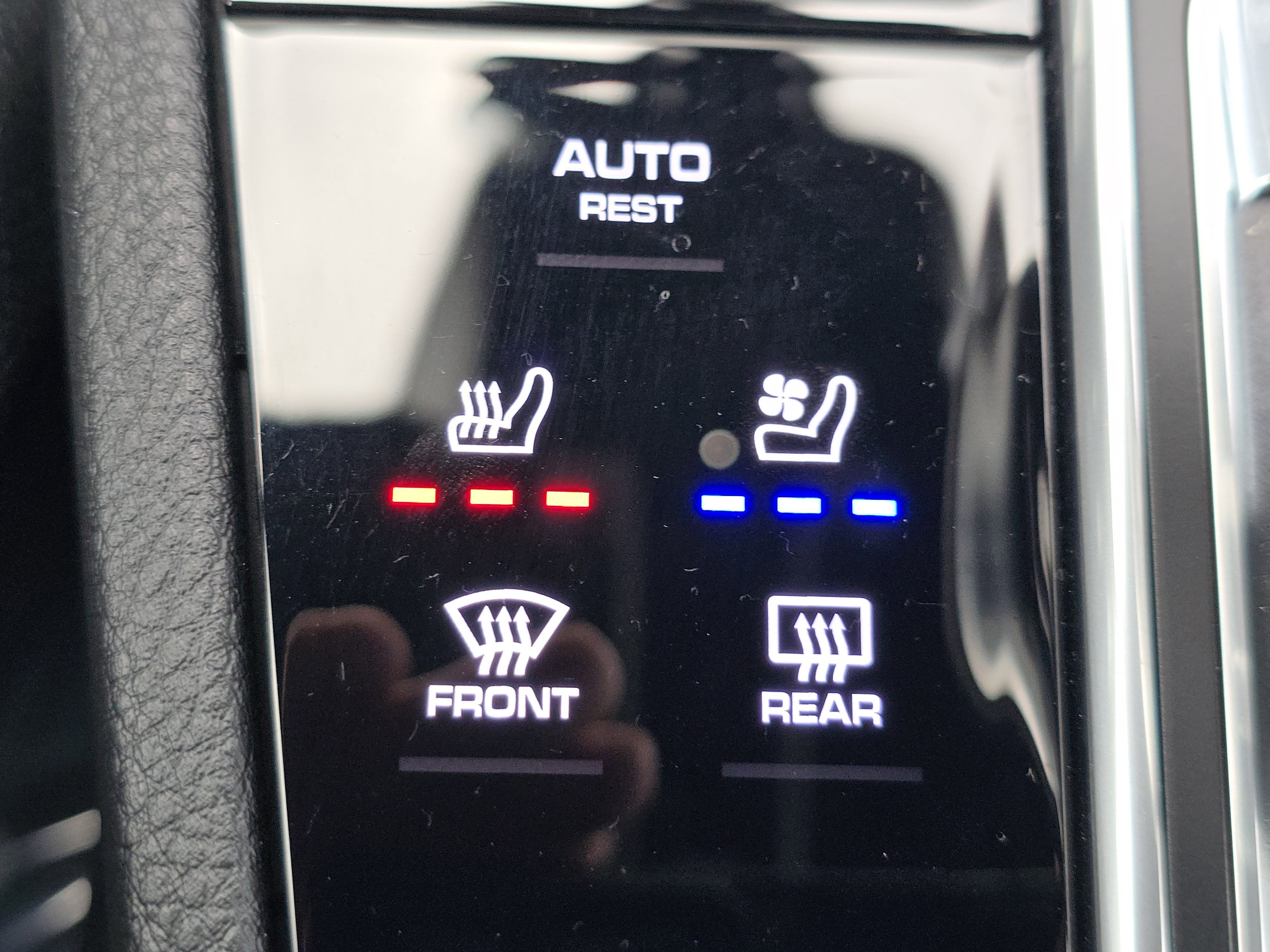 2023 Porsche Cayenne S Platinum