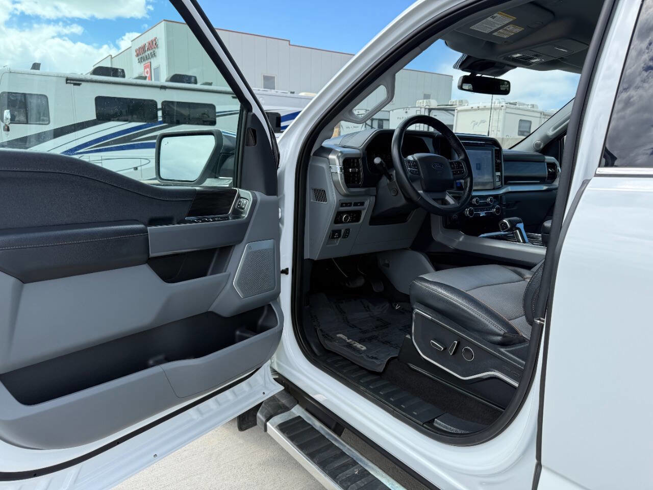 2024 Ford F150 Lariat