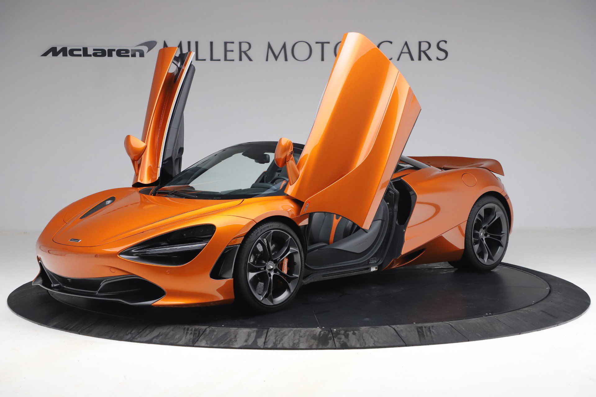 Used 2020 McLaren 720S Spider photo 14