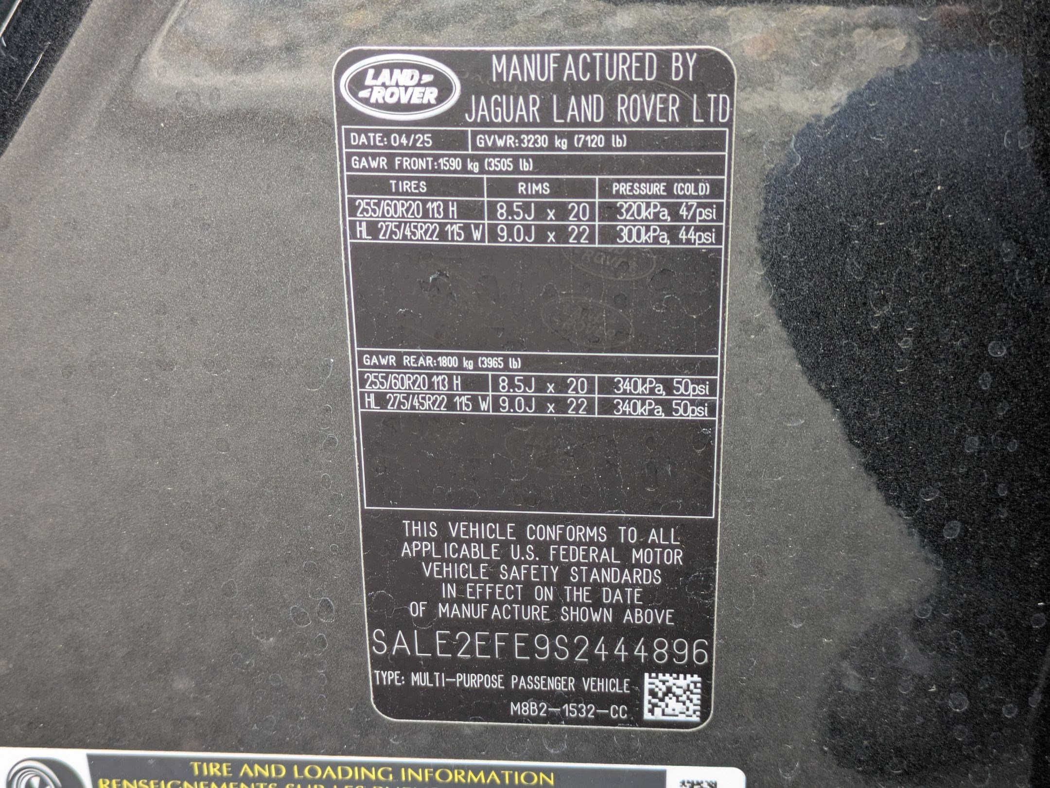 2025 Land Rover Defender 110 X-Dynamic SE