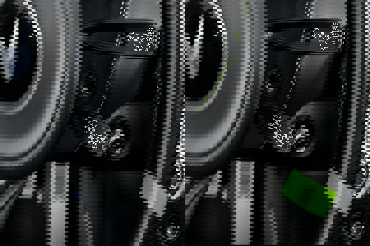 Used 2022 McLaren 765LT photo 30