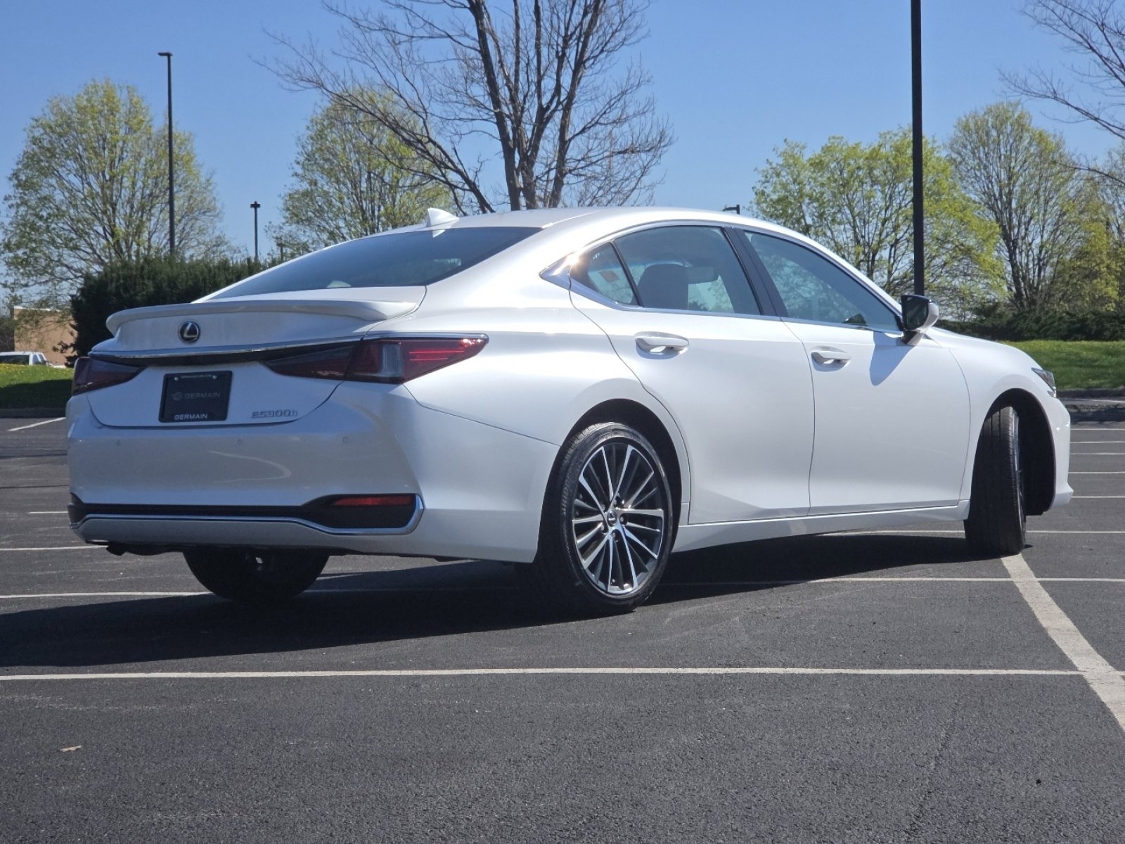 2025 Lexus ES 300h