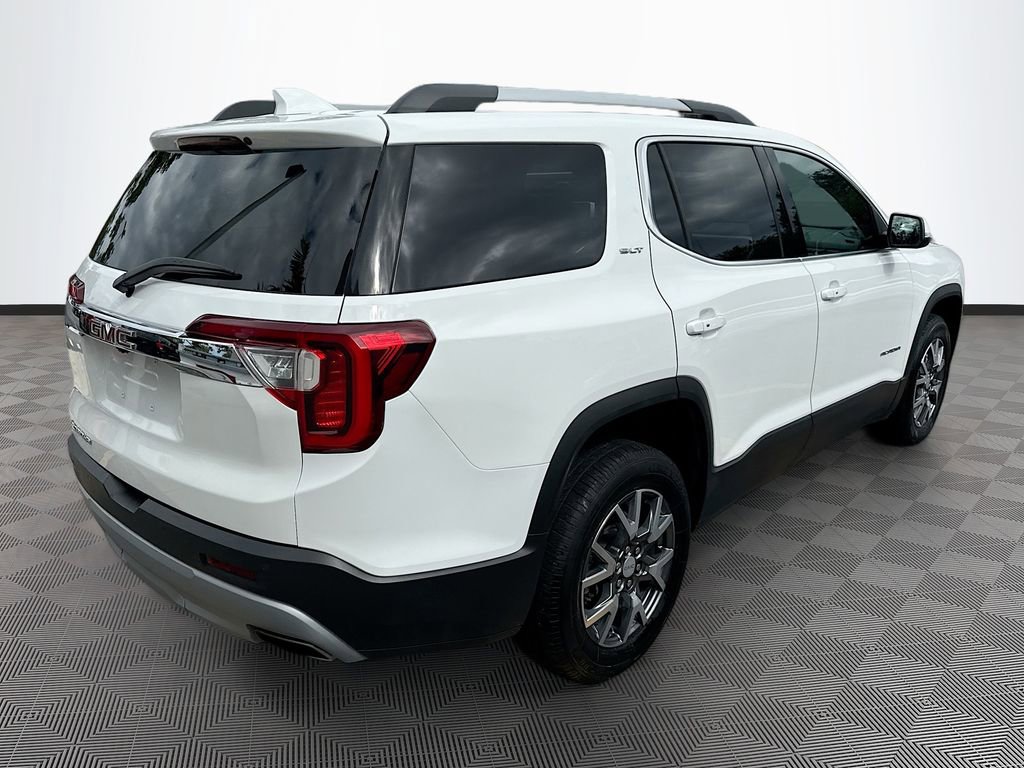 2023 GMC Acadia SLT