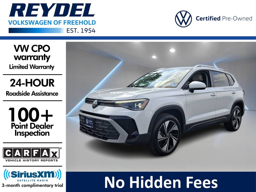 Certified 2025 Volkswagen Taos SE w/ Panoramic Sunroof Package