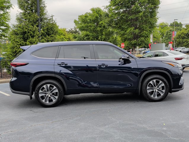 2025 Toyota Highlander XLE