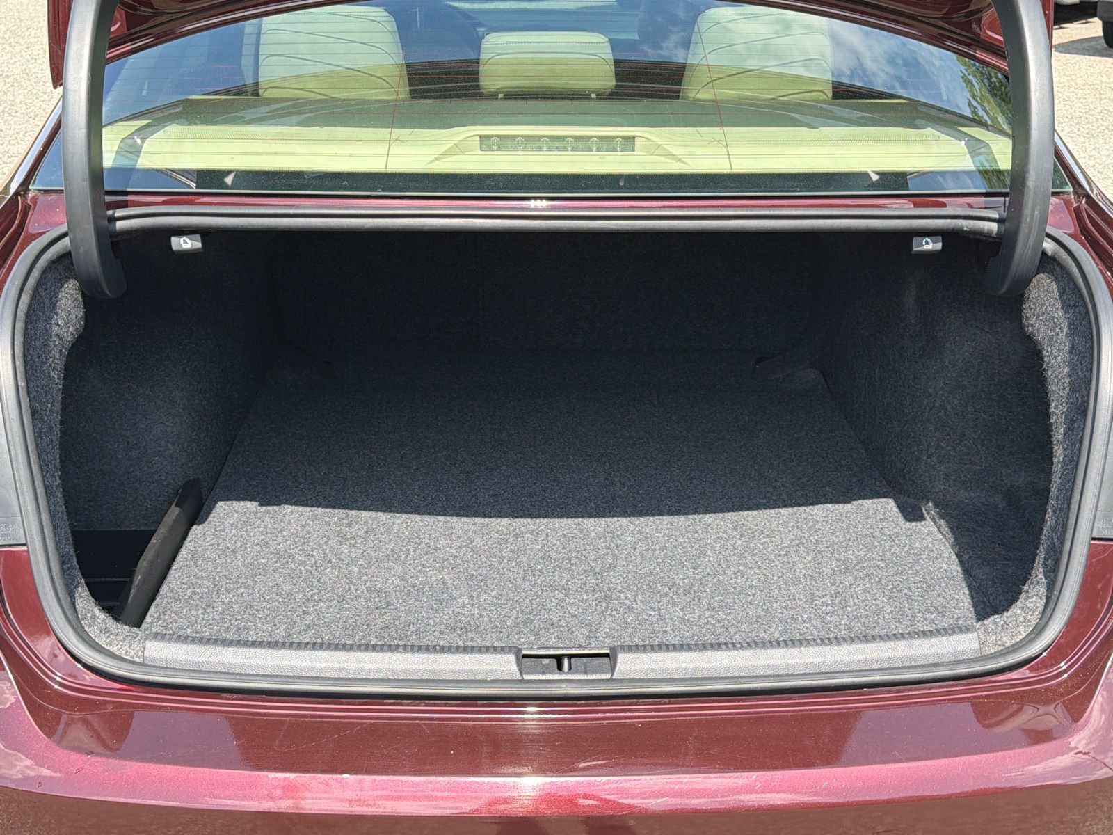 2014 Volkswagen Passat 1.8T Wolfsburg Edition