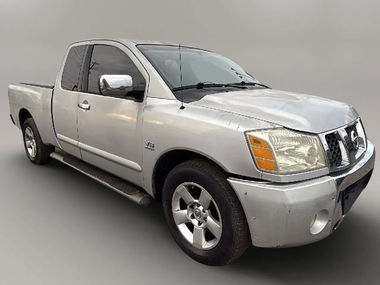 2004 Nissan Titan SE