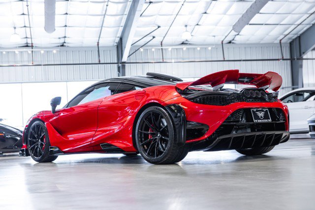 Used 2021 McLaren 765LT photo 21