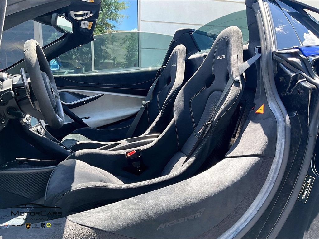 Used 2022 McLaren 765LT photo 20