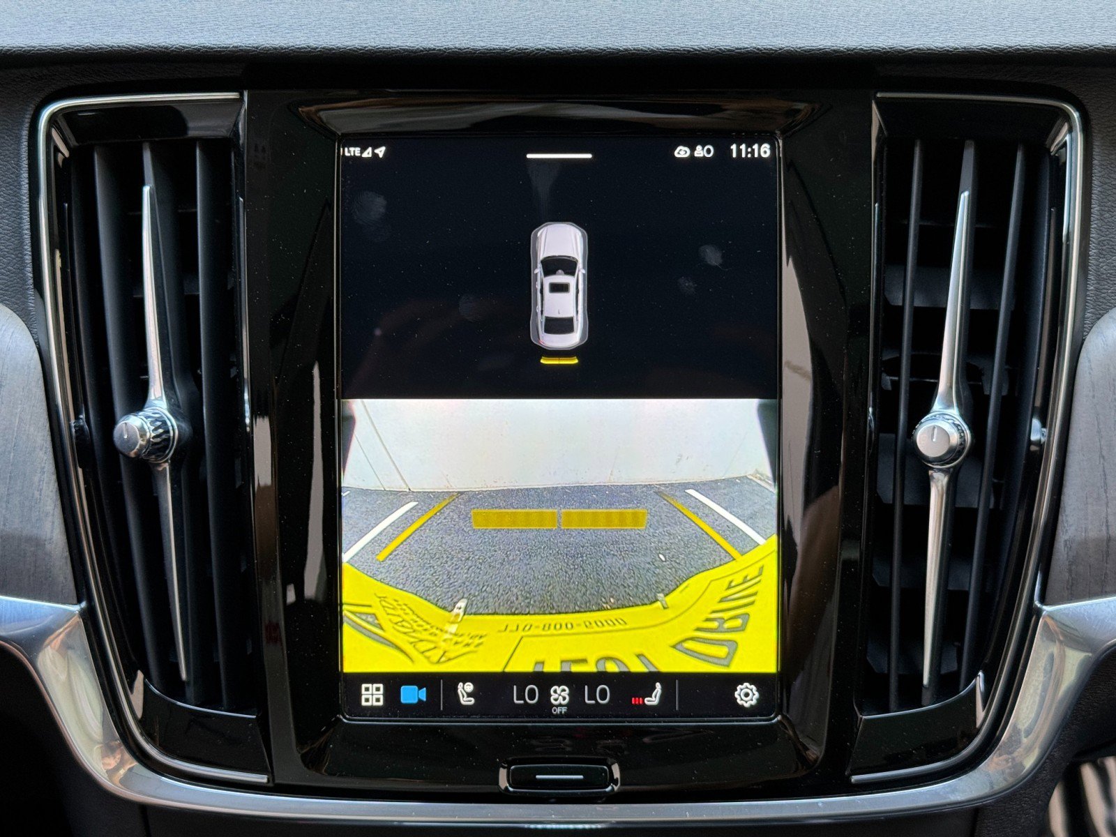 2023 Volvo S90 B6 Plus