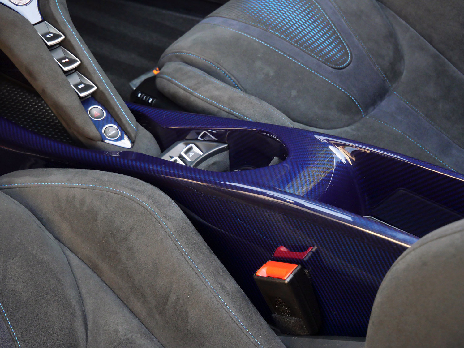 Used 2022 McLaren 765LT photo 14