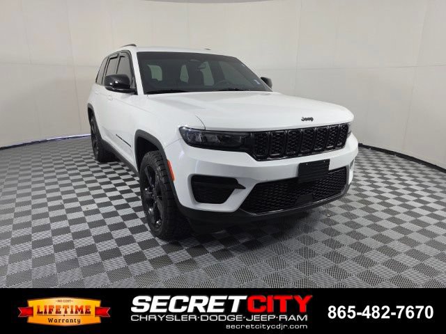 Used 2024 Jeep Grand Cherokee Altitude