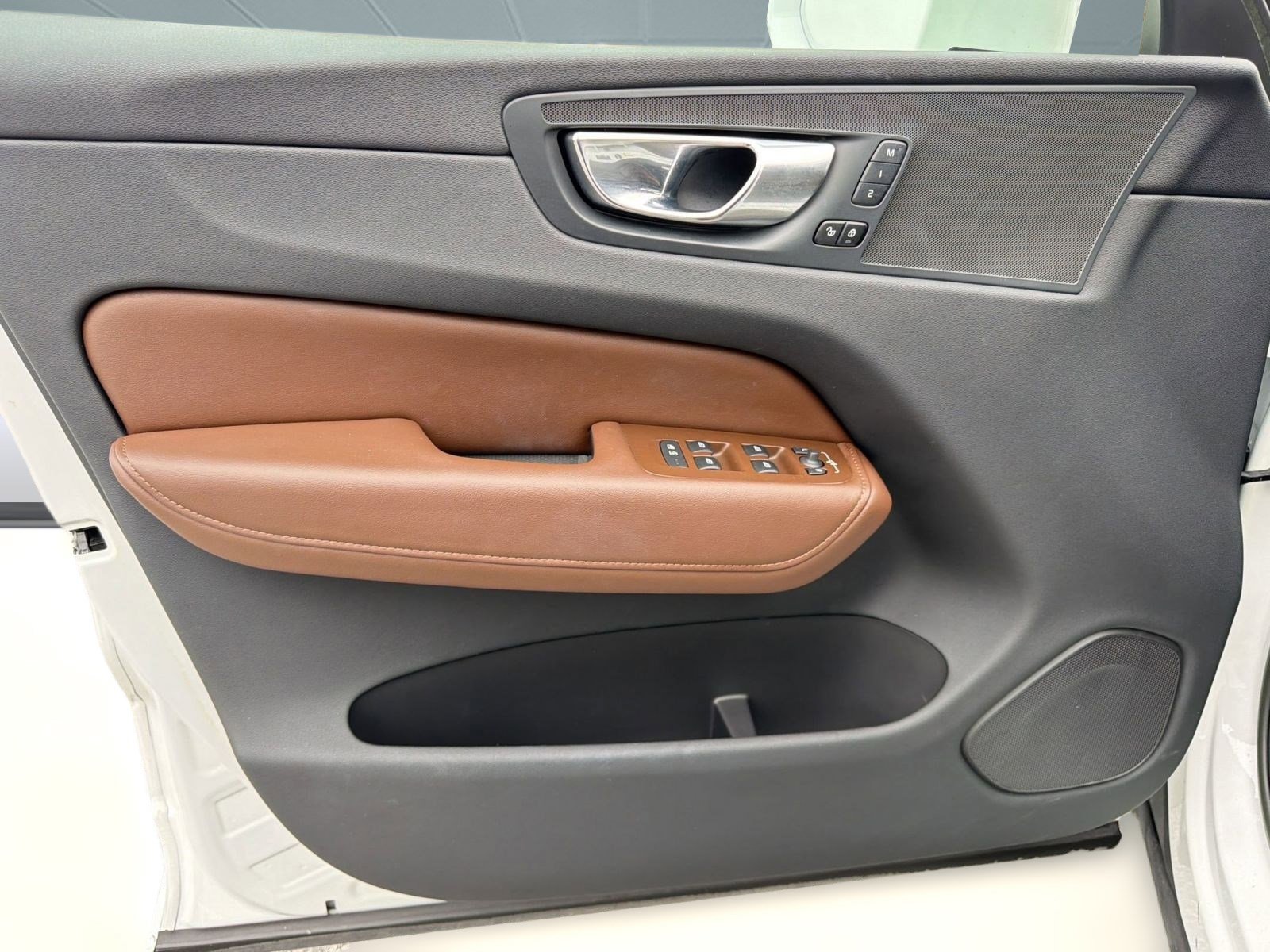 2023 Volvo Xc60 B5 Plus