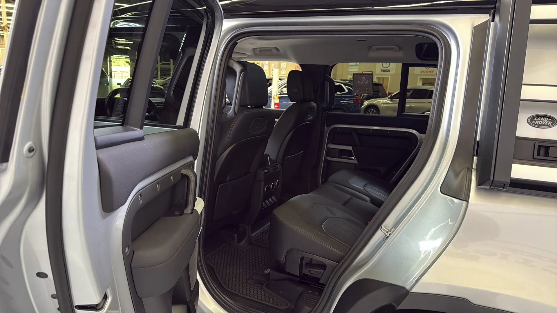 2020 Land Rover Defender 110 First Edition