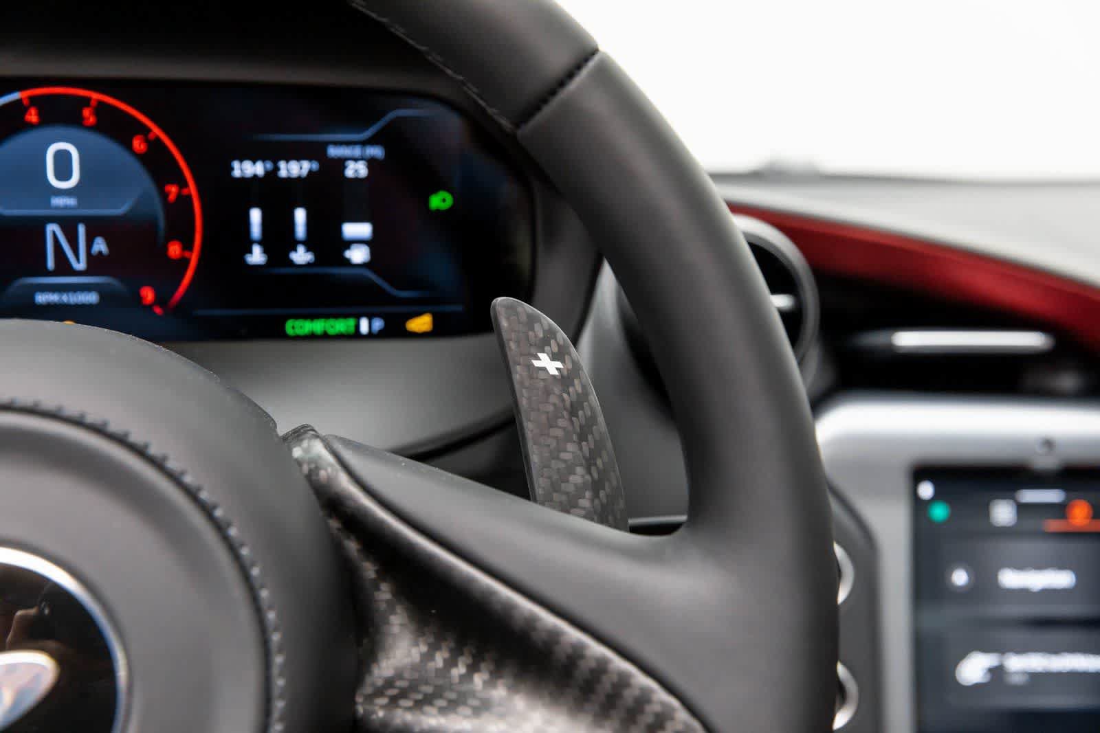 New 2026 McLaren 750S photo 31