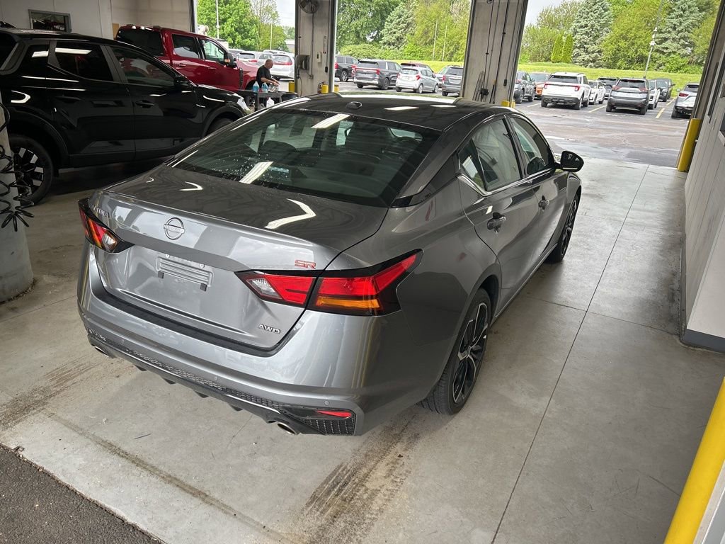 2025 Nissan Altima 2.5 SR