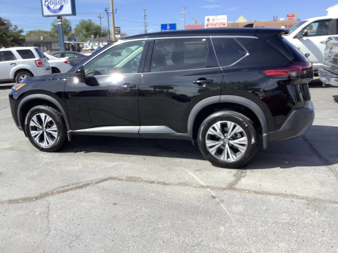 2021 Nissan Rogue SV