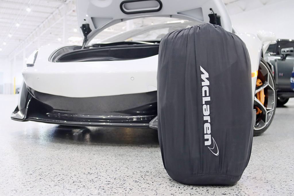 Used 2020 McLaren 600LT Spider photo 43