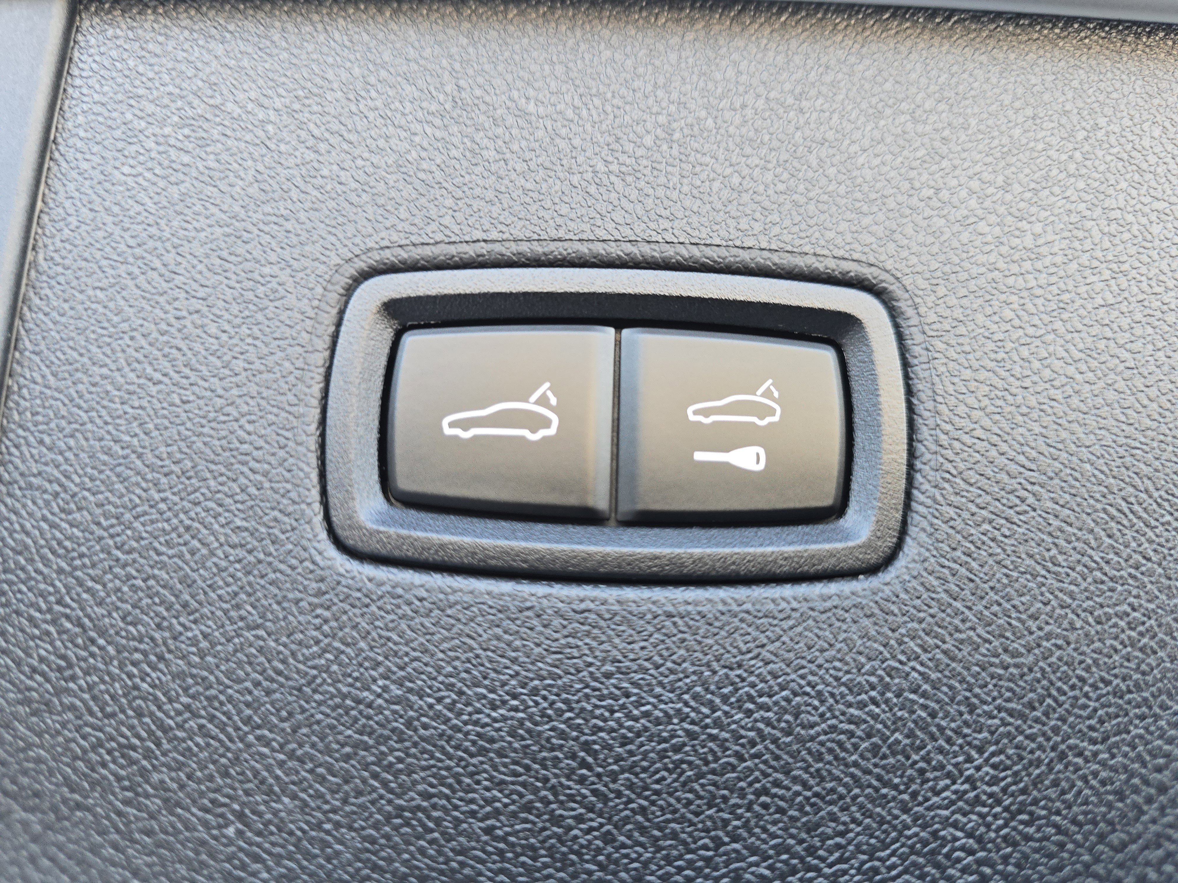 2025 Porsche Cayenne GTS