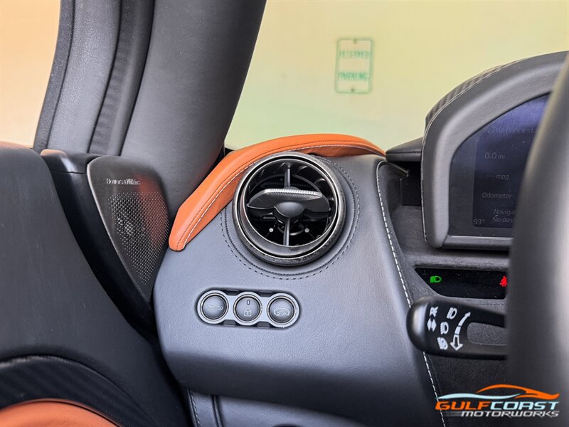 Used 2022 McLaren 720S Spider photo 22