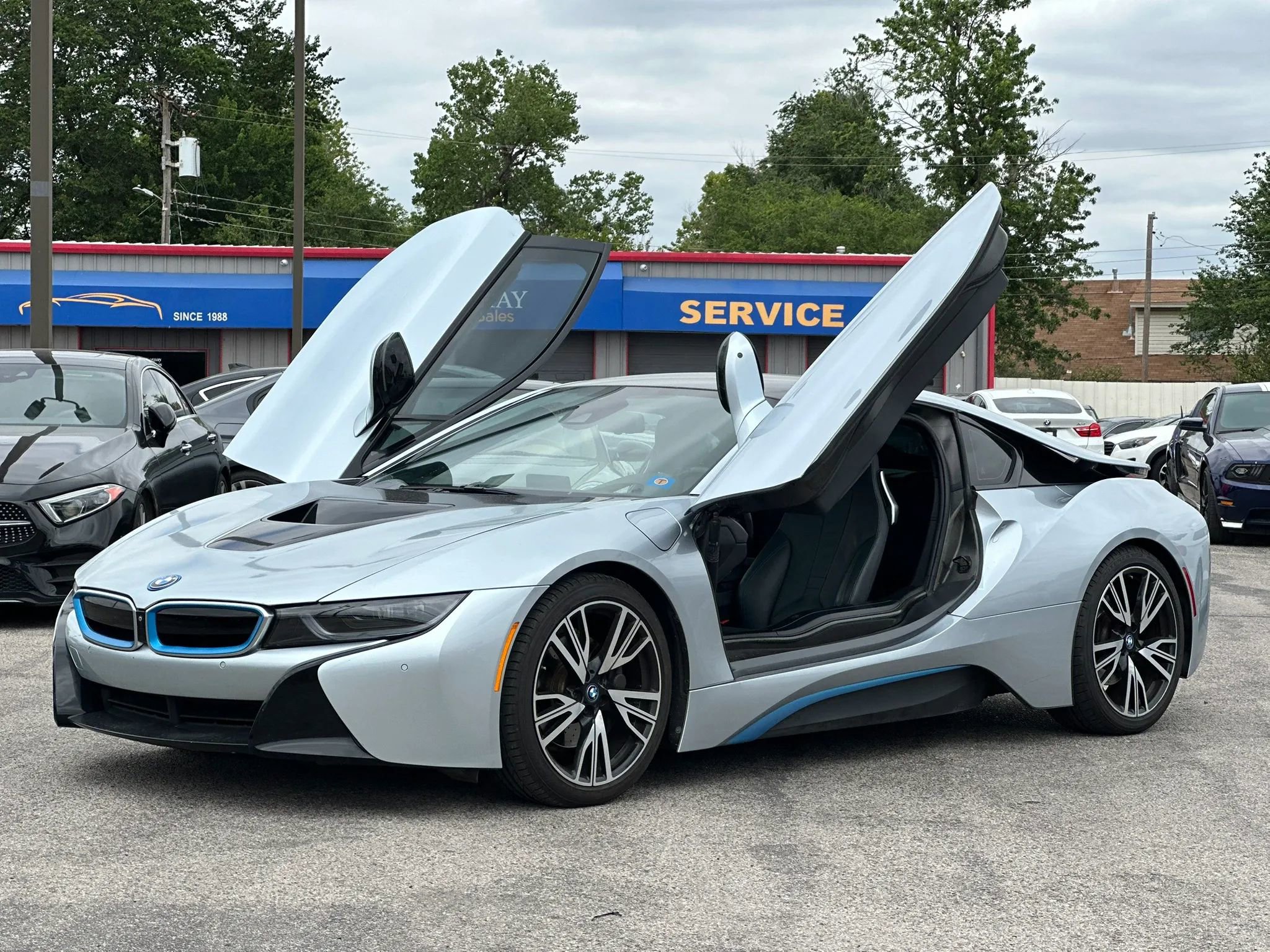 Used 2016 BMW i8