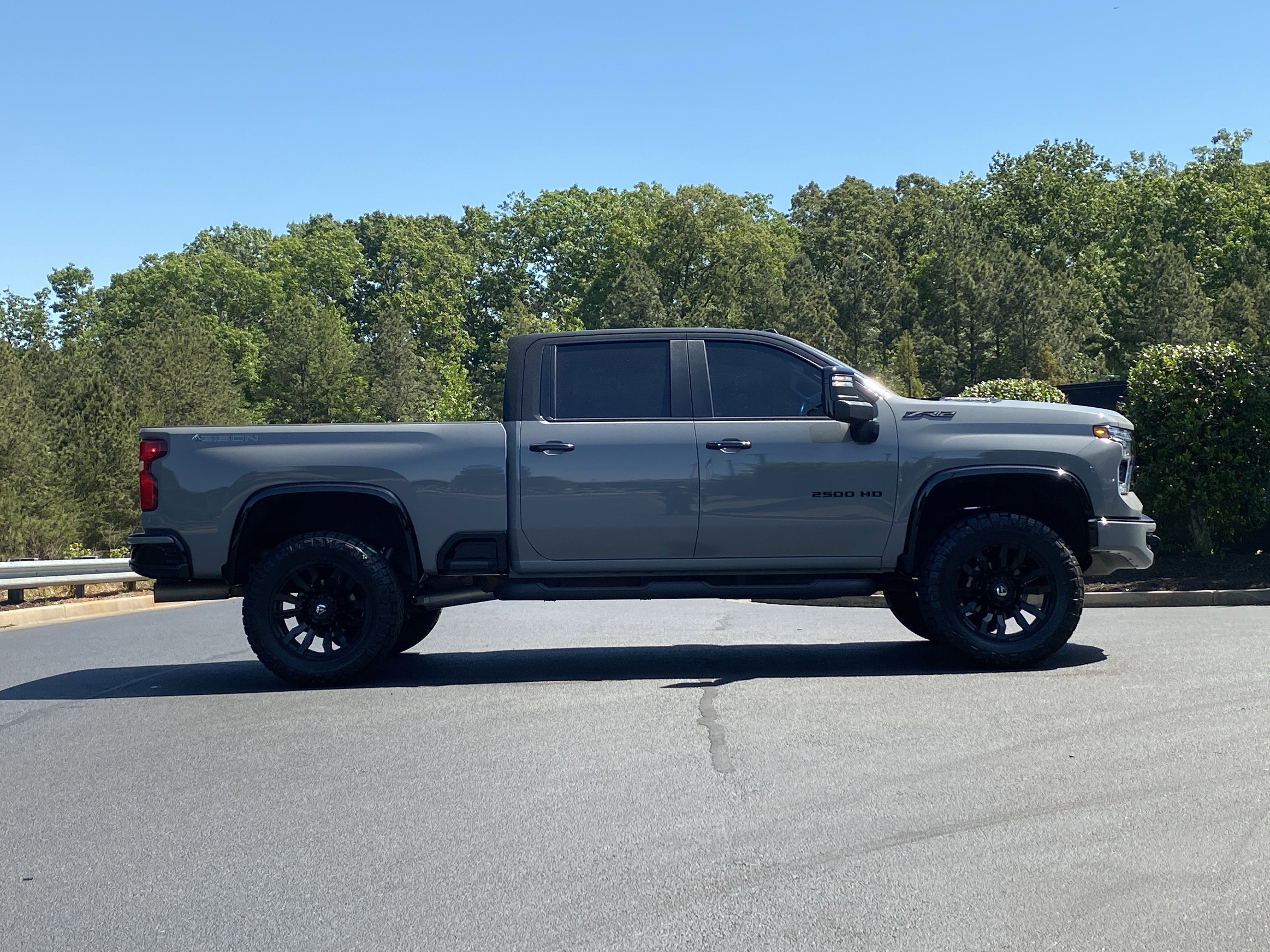 2024 Chevrolet Silverado 2500 ZR2