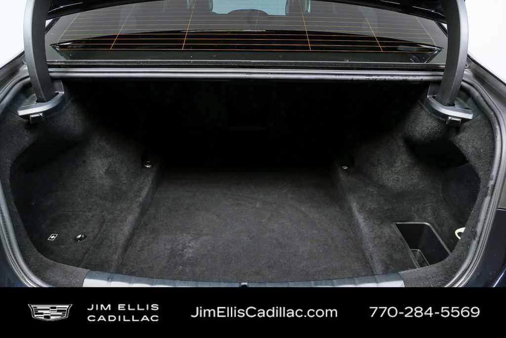 2023 BMW 760i xDrive