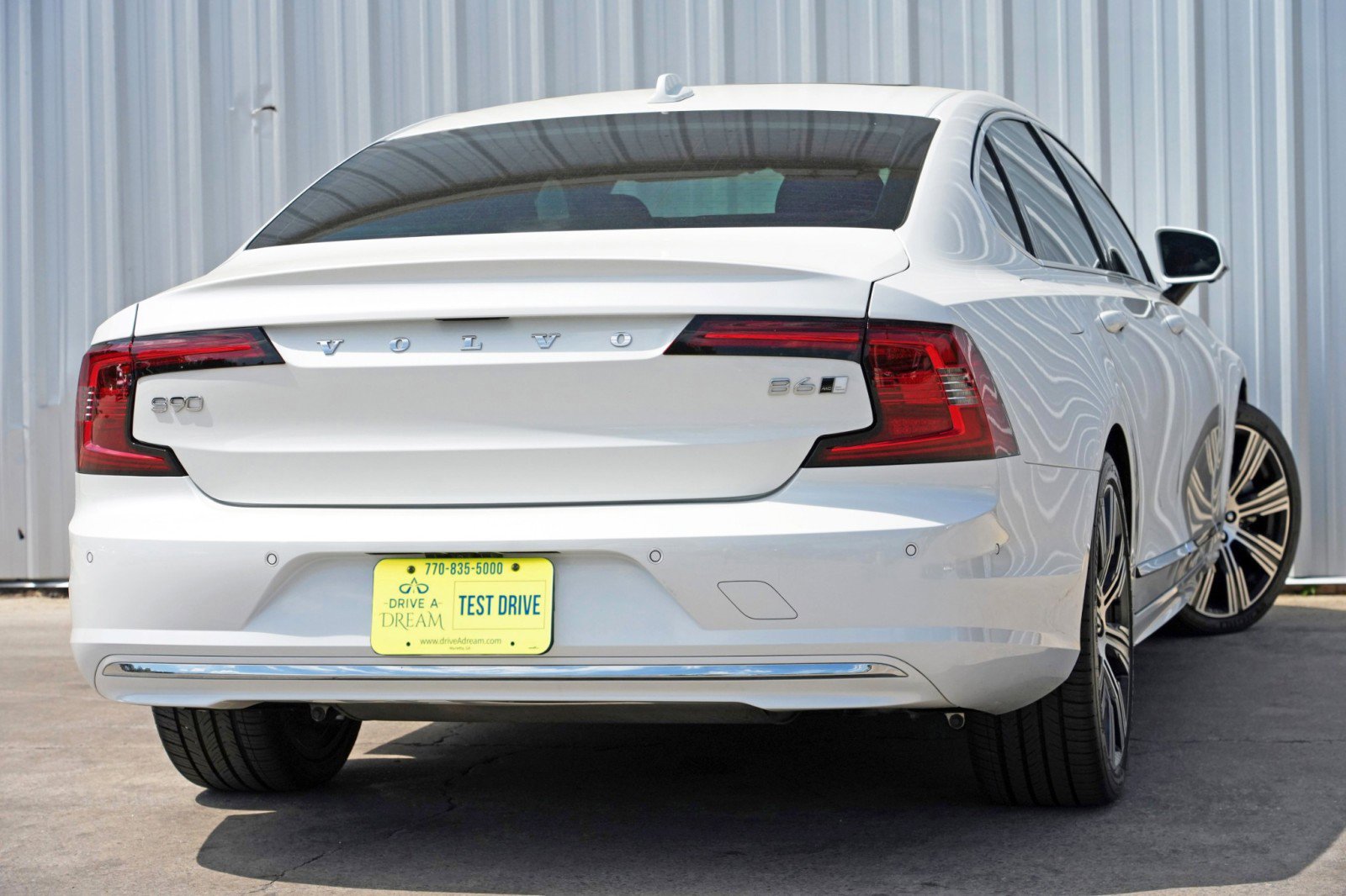 2023 Volvo S90 B6 Plus